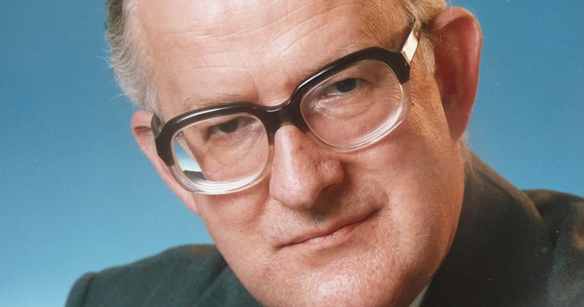 Robin Simpson The Robin Simpson Collection of Commemoratives | Woolley and Wallis