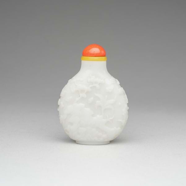 100 Chinese Snuff Bottles Image